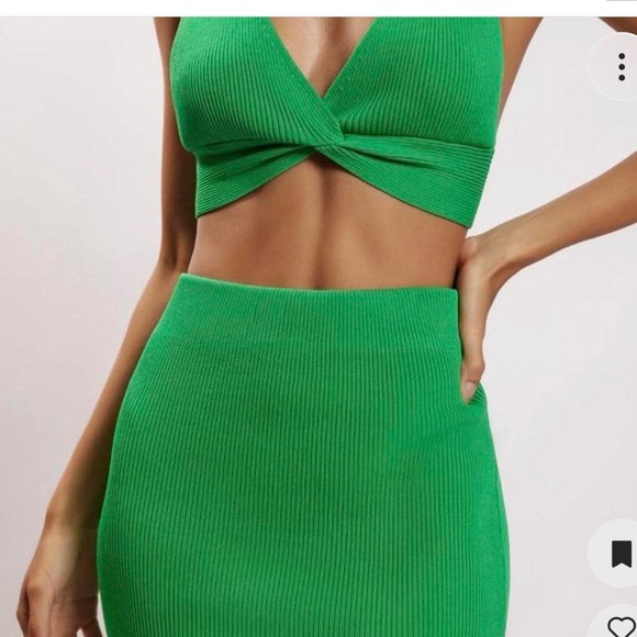 Meshki Green Two Piece Skirt Set NWT - Picture 3 of 3